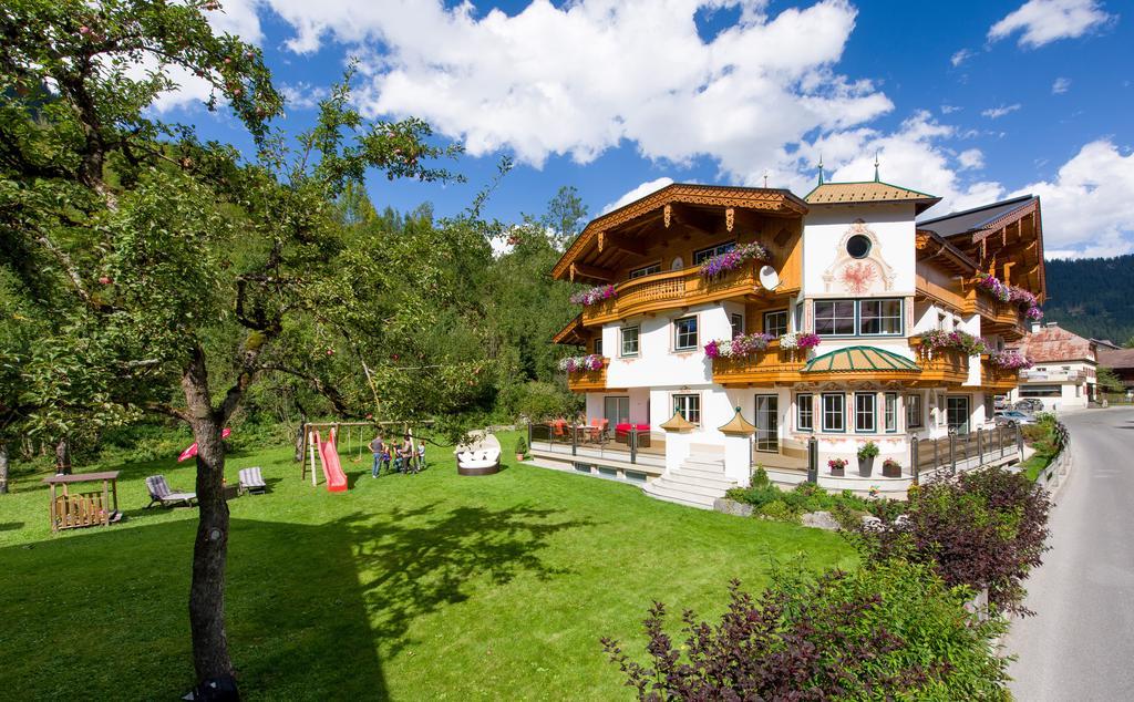 Отель Ferienschloessl Harmonie Хольцгау Экстерьер фото